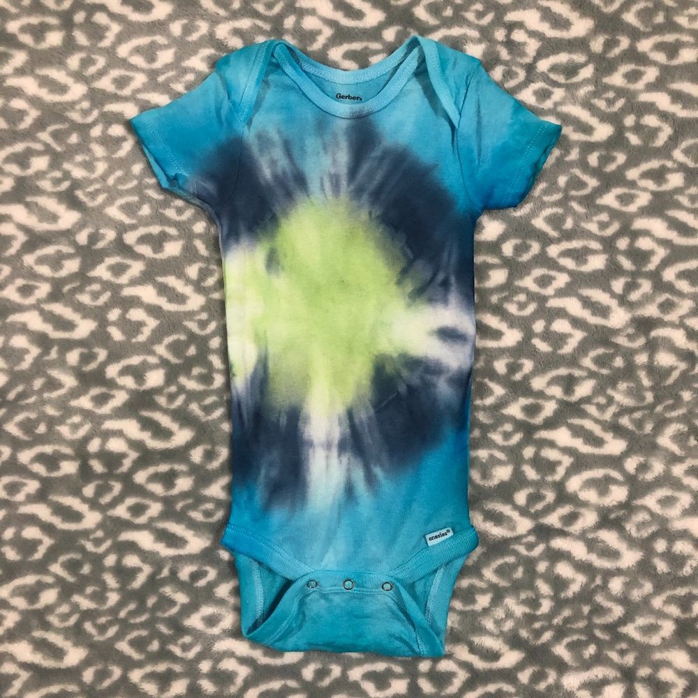 Gerber Handmade Tie-Dye Green, Blue, Dark/Navy Blue Onesie [12mo]